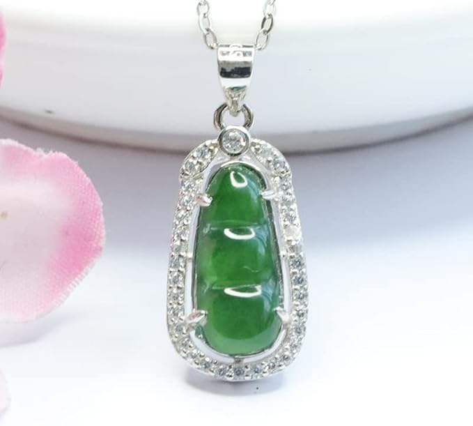 Ice jade bean pendant imperial green bean jade pendant necklace